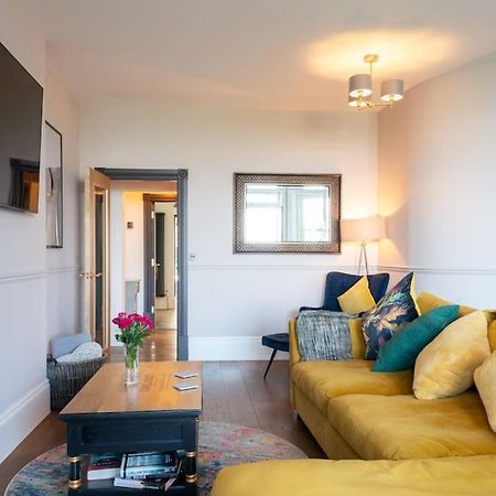 Stylish Beachfront Bolthole With Stunning Sea Views And Luxury Touches Herne Bay Exterior foto